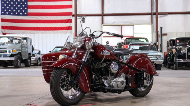 1953 Indian Roadmaster