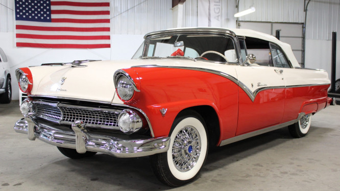 1955 Ford Fairlane Sunliner
